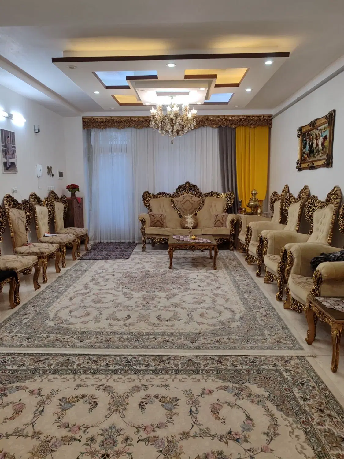 واحد در کوی صدرا