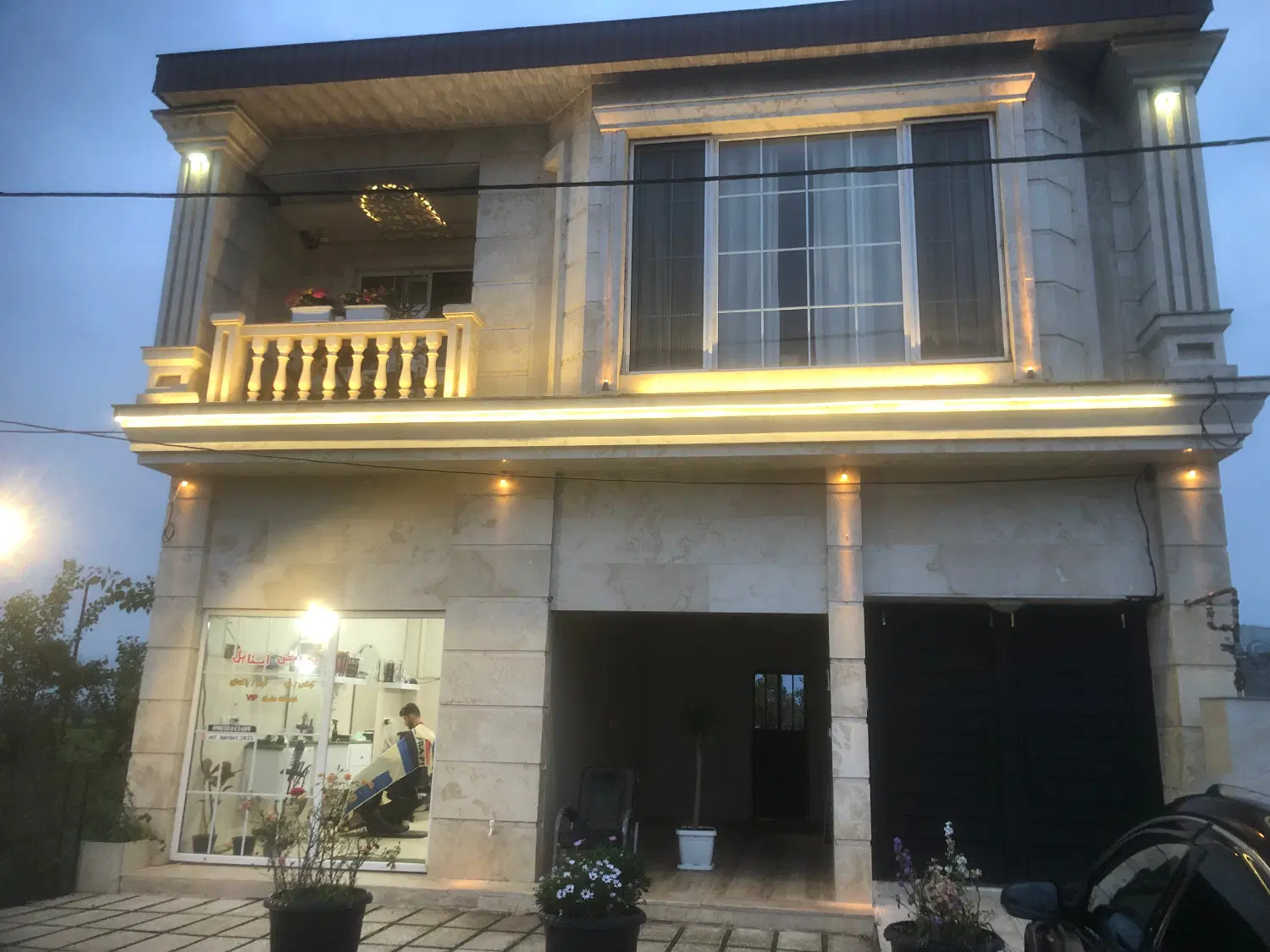 ۱۳۰متر بنا ۲۰۰متر زمین