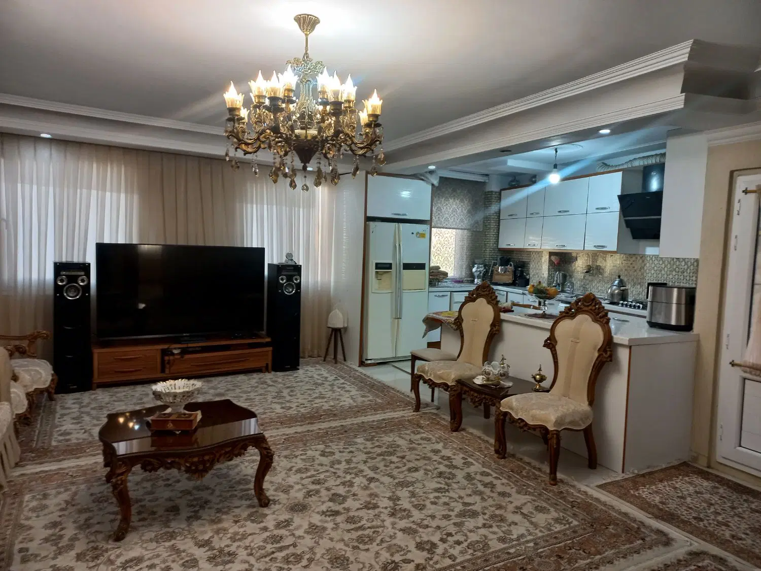 اپارتمان ۹۷ متری قیام جنوبی