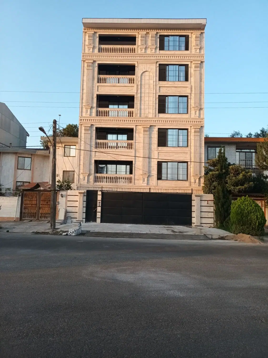 فروش تکواحدی ۹۰ متری ۲خواب