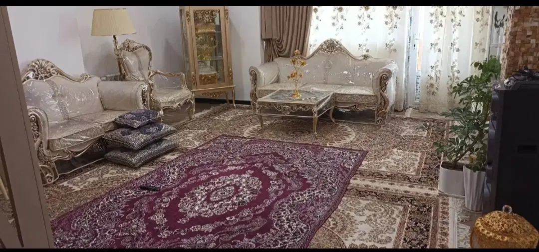 خانه فروشی خیابان معلم۹