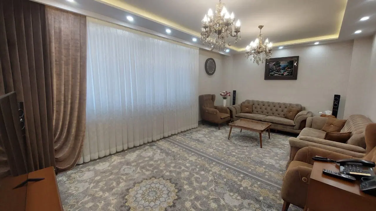 ۸۵متری _ هنرستان _ p بدون مزاحم _ فول امکانات