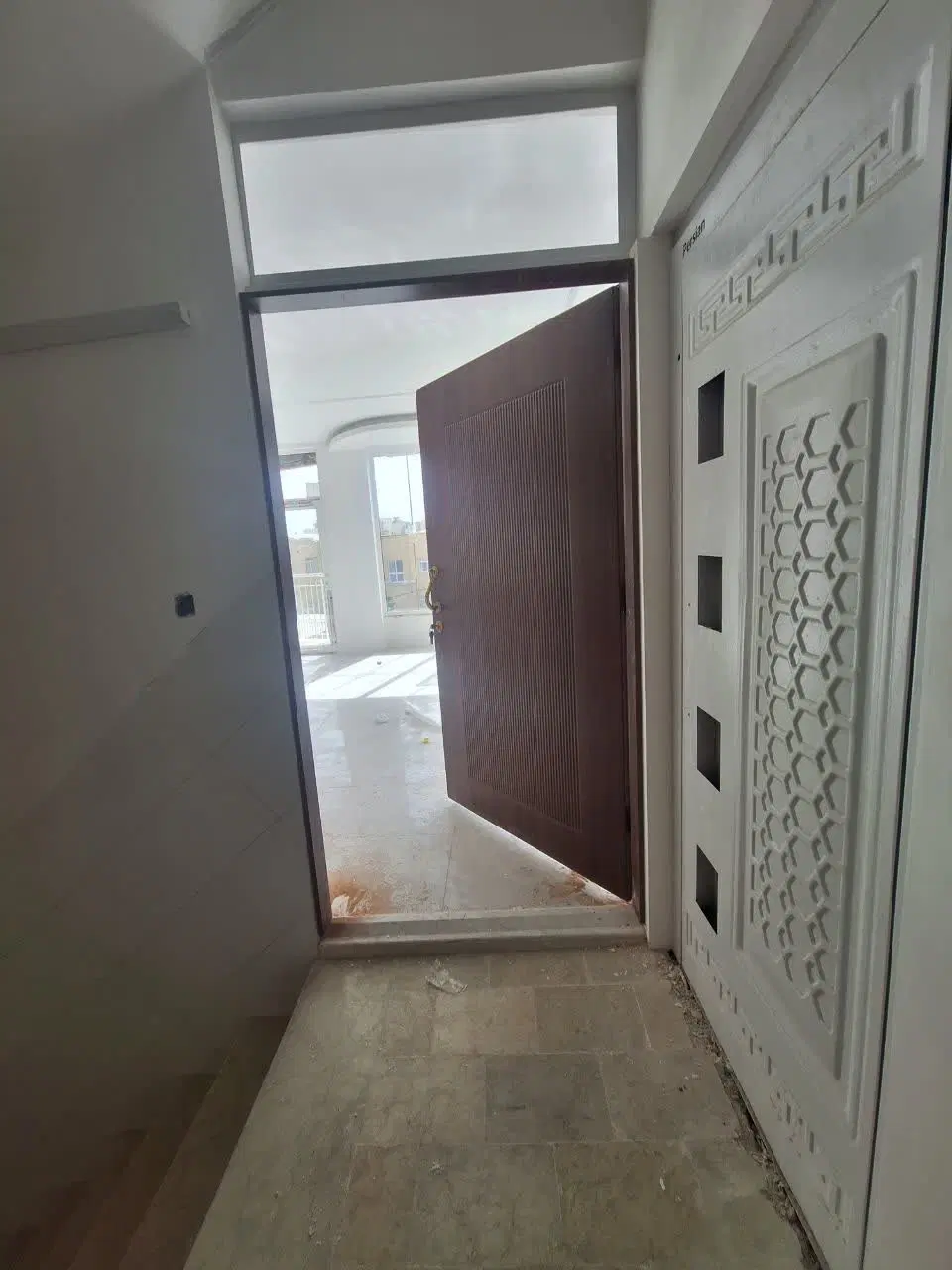 خونه 4 واحده تجاری مسکونی دونبش