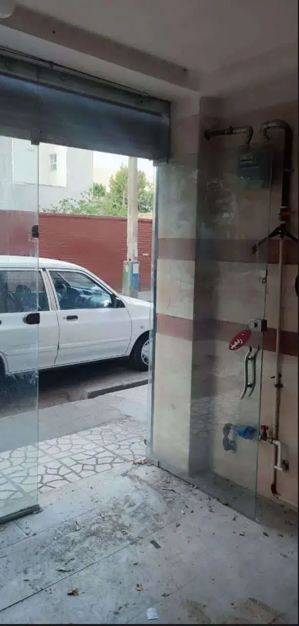 18 متر تجاری بر خیابان صادقی