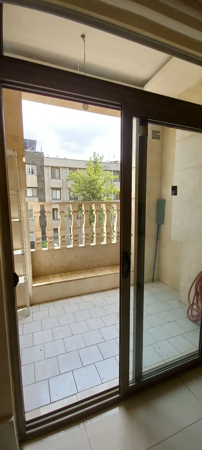 آپارتمان ۱۷۰ متری ۳ خواب در فرهاد (ملک آباد)