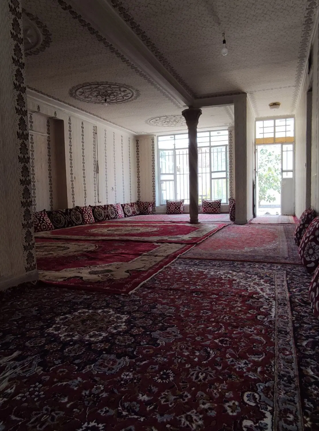 رهن منزل ویلایی 300 متری