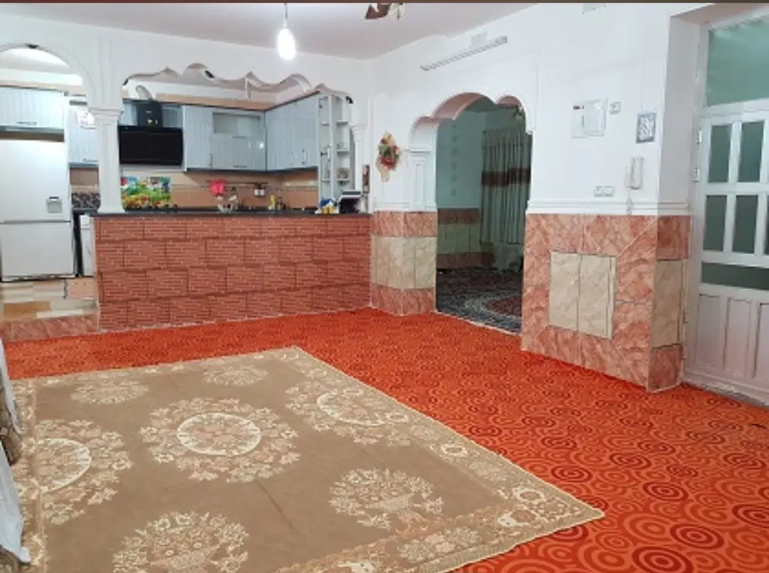منزل ویلایی کوچه بانک‌ ملی هرمز
