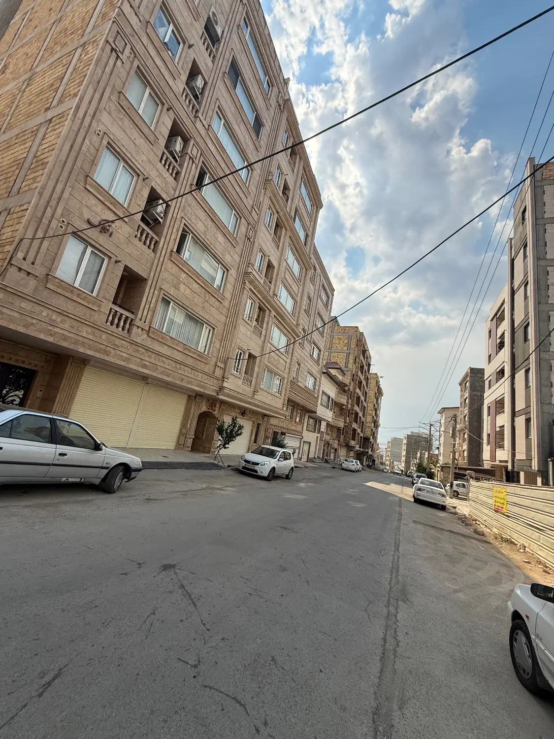 زمین تجاری  میدان تیر بر ۱۶ متری موقعیت عالی دونبش