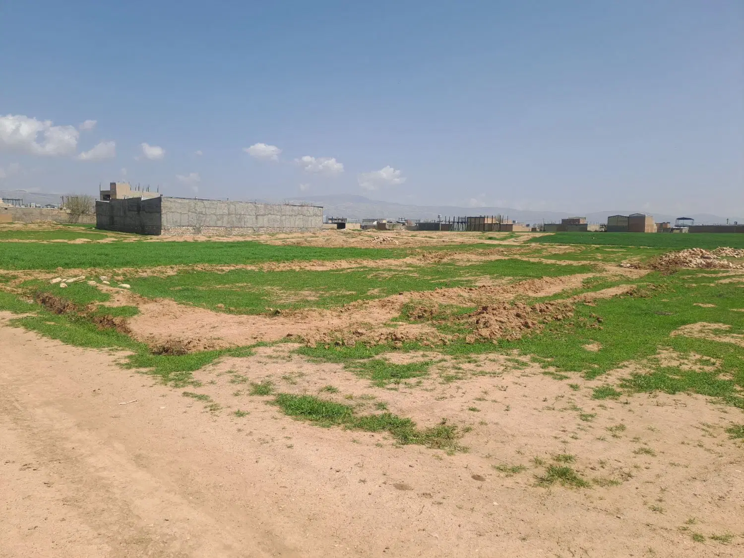 زمین مسکونی