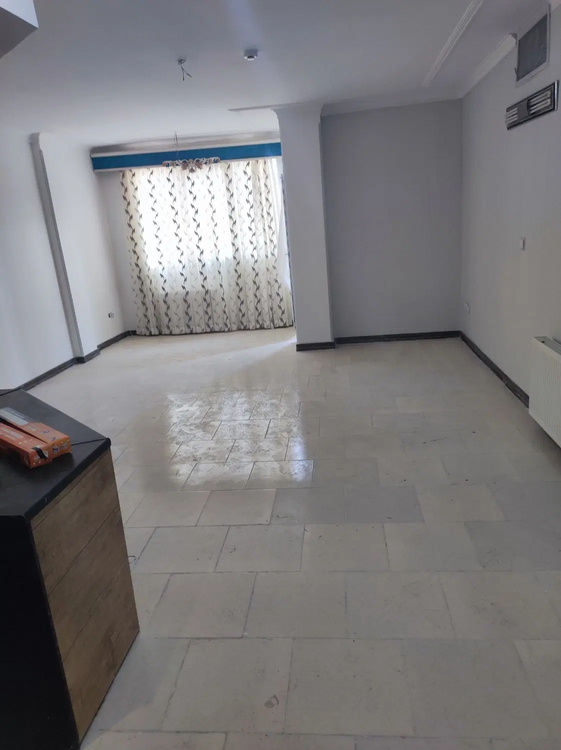 آپارتمان دوخوابه پشت دادگستری (مانا)