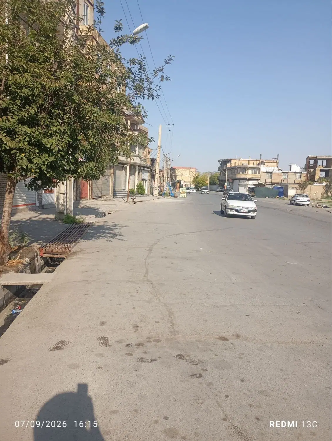 مغازه اجاره ای درخیابان المهدی رافا