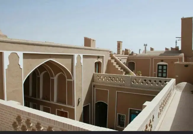 خونه قدیمی دل باز