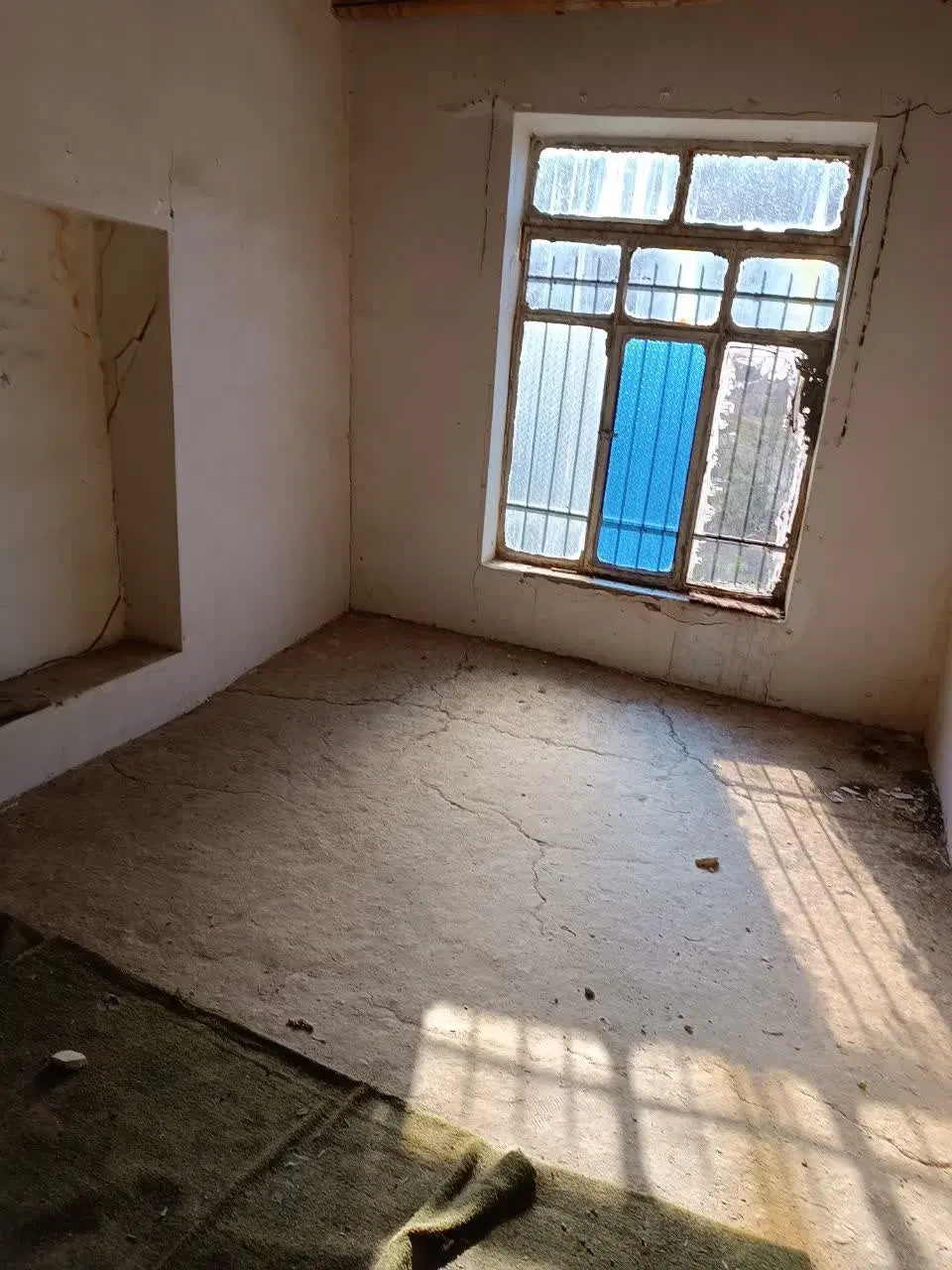 خانه کلنگی در روستا