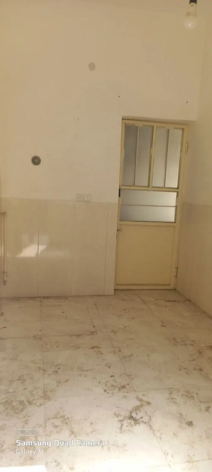انبار کوچک یا مغازه کوچک
