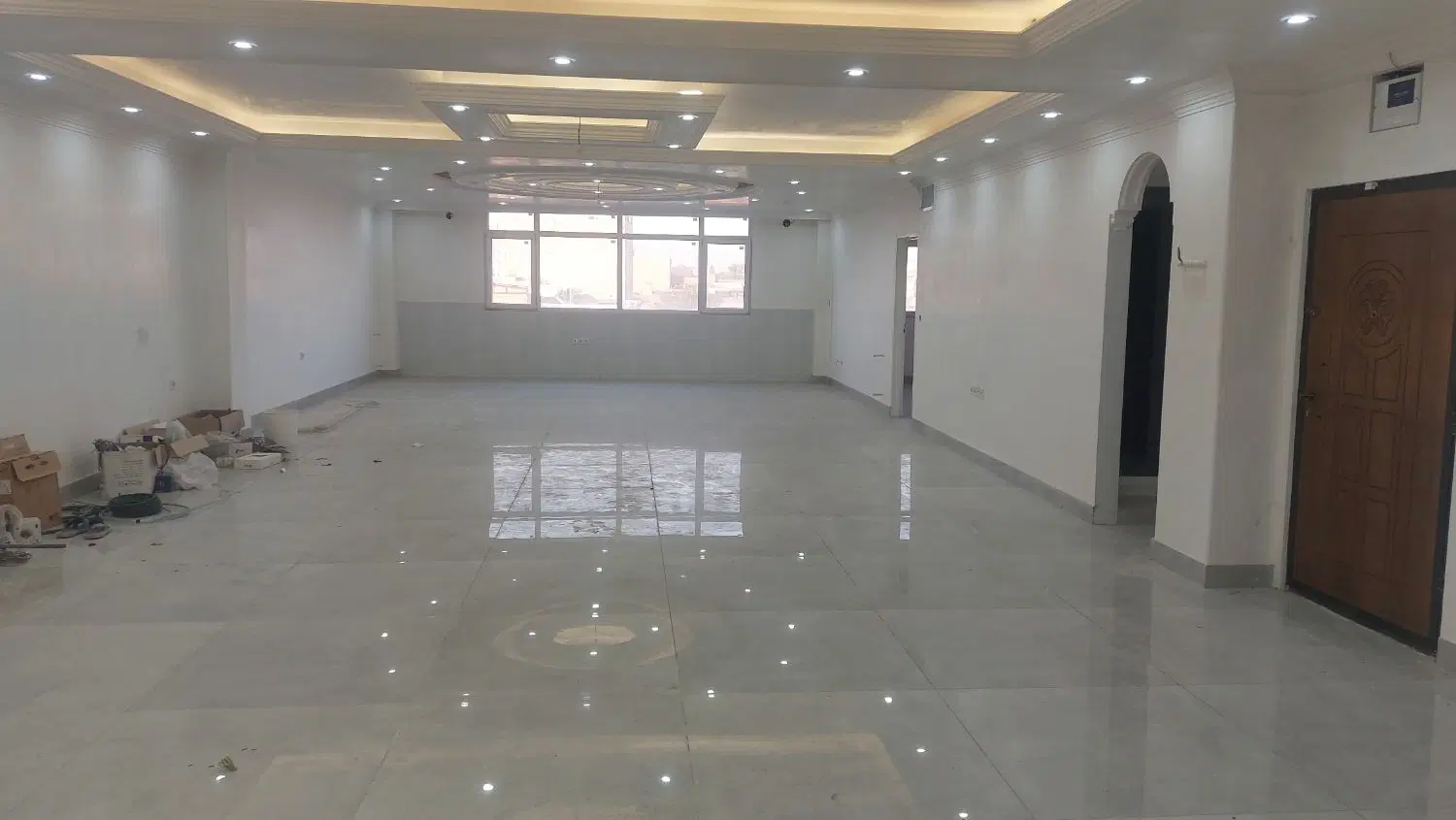 یک واحد280 متری برخیابانها اصلی