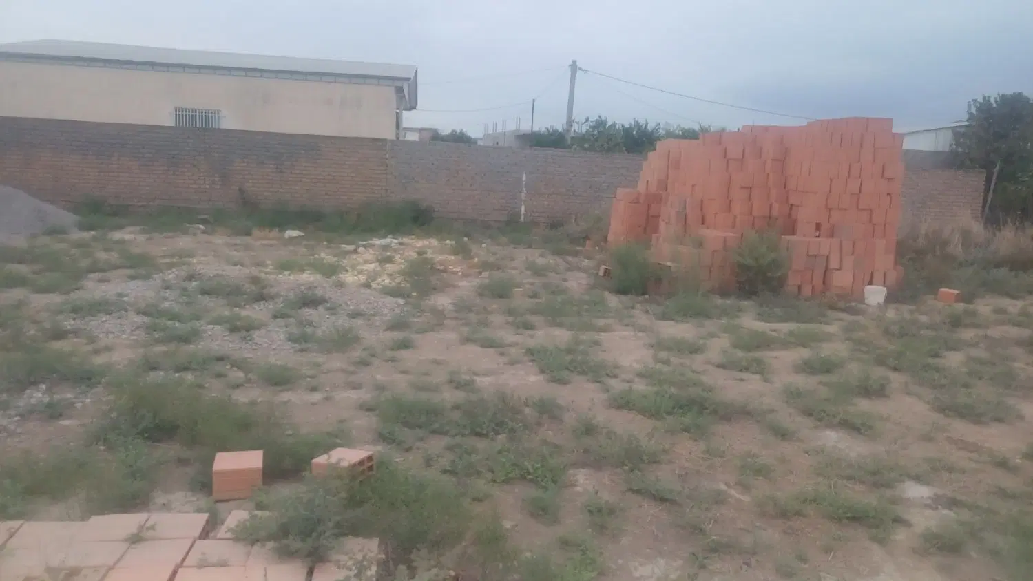 ۲۰۰ متر مسکونی .داخل بافت.آماده ساخت.قانقرمه