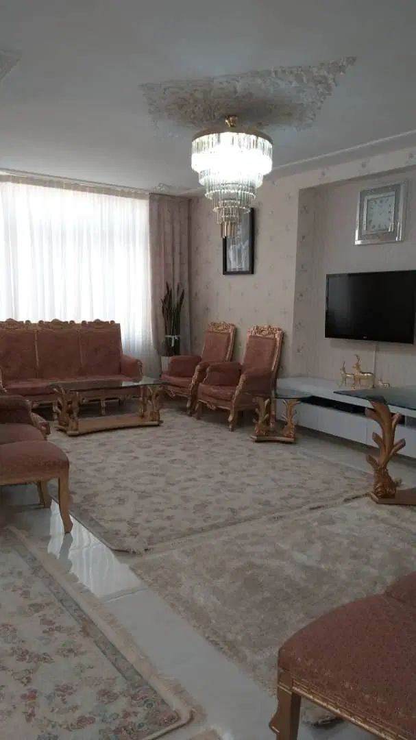 ویلائی ۲۶۰ متری بر ۱۰ متر ( میدان شاهد)