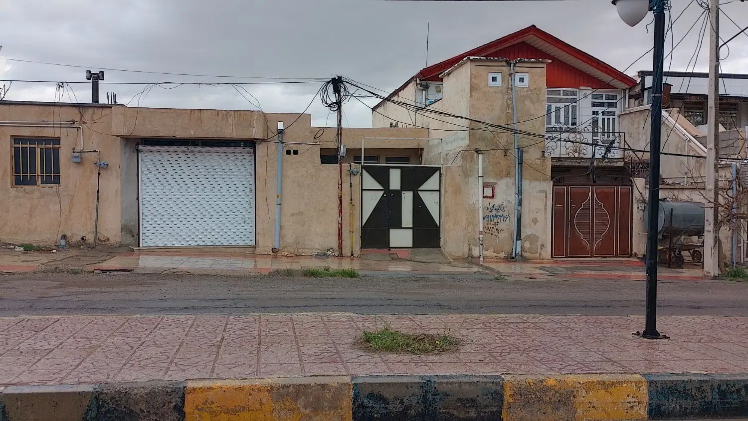 خانه تجاری مسکونی بربلوار سرطاف