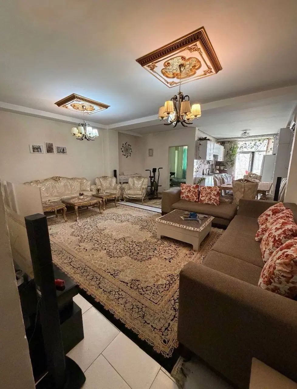 98متر _ روبه نما _ پارکینگ اختصاصی