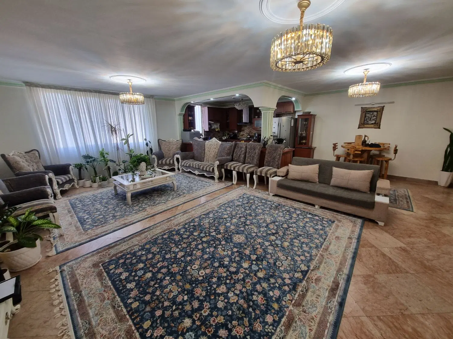 آپارتمان ۹۶ متری دلباز و پر نور