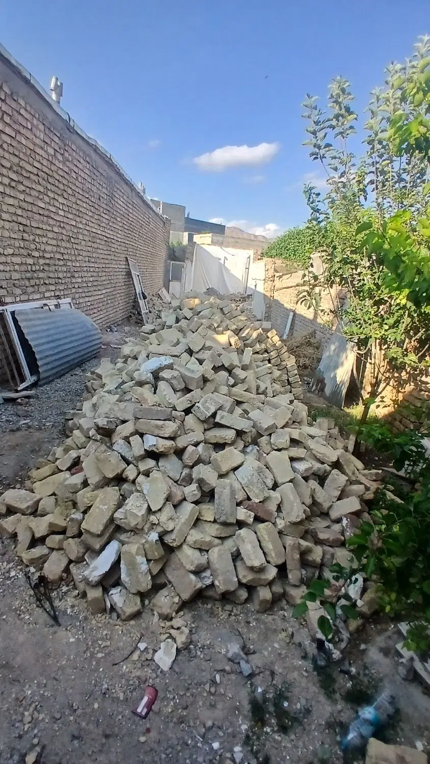 زمین مسکونی