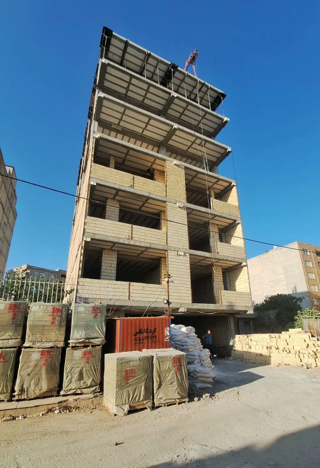 میدان نیایش۱۳۵ متری