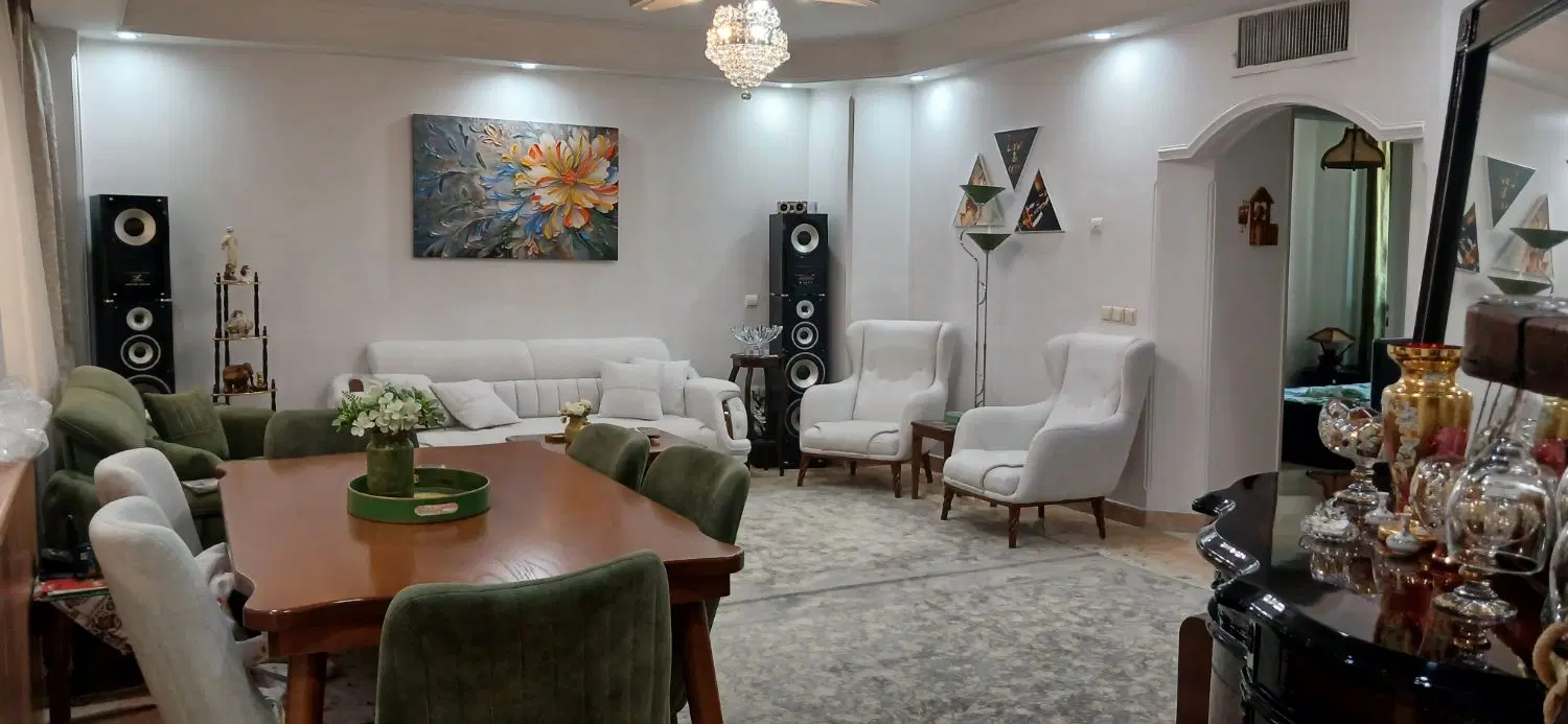 ۸۱متر صادقیه جناح