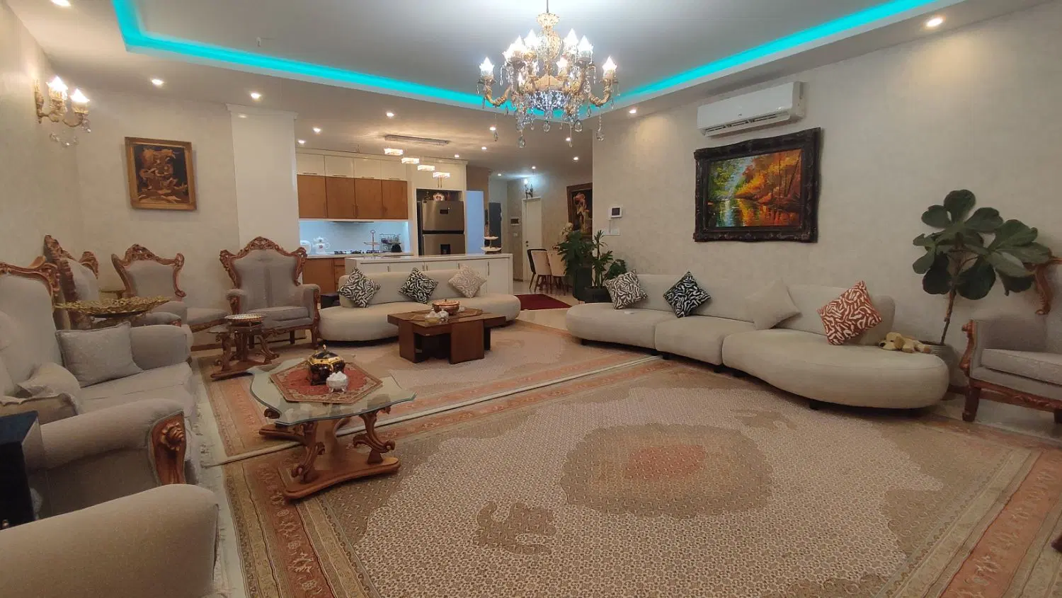 آپارتمان با ترکیبی از زیبایی و آرامش