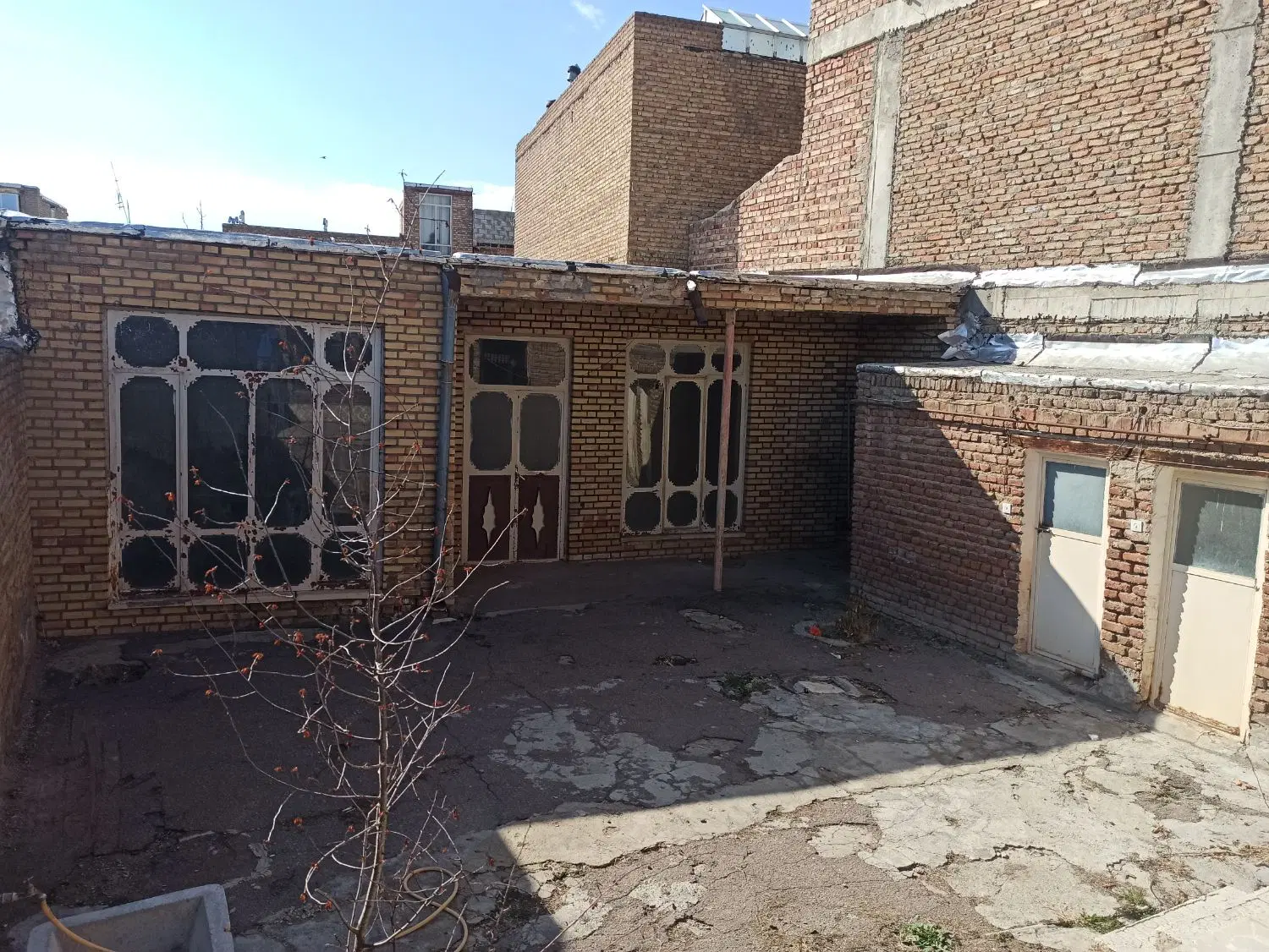 خانه برای فروش