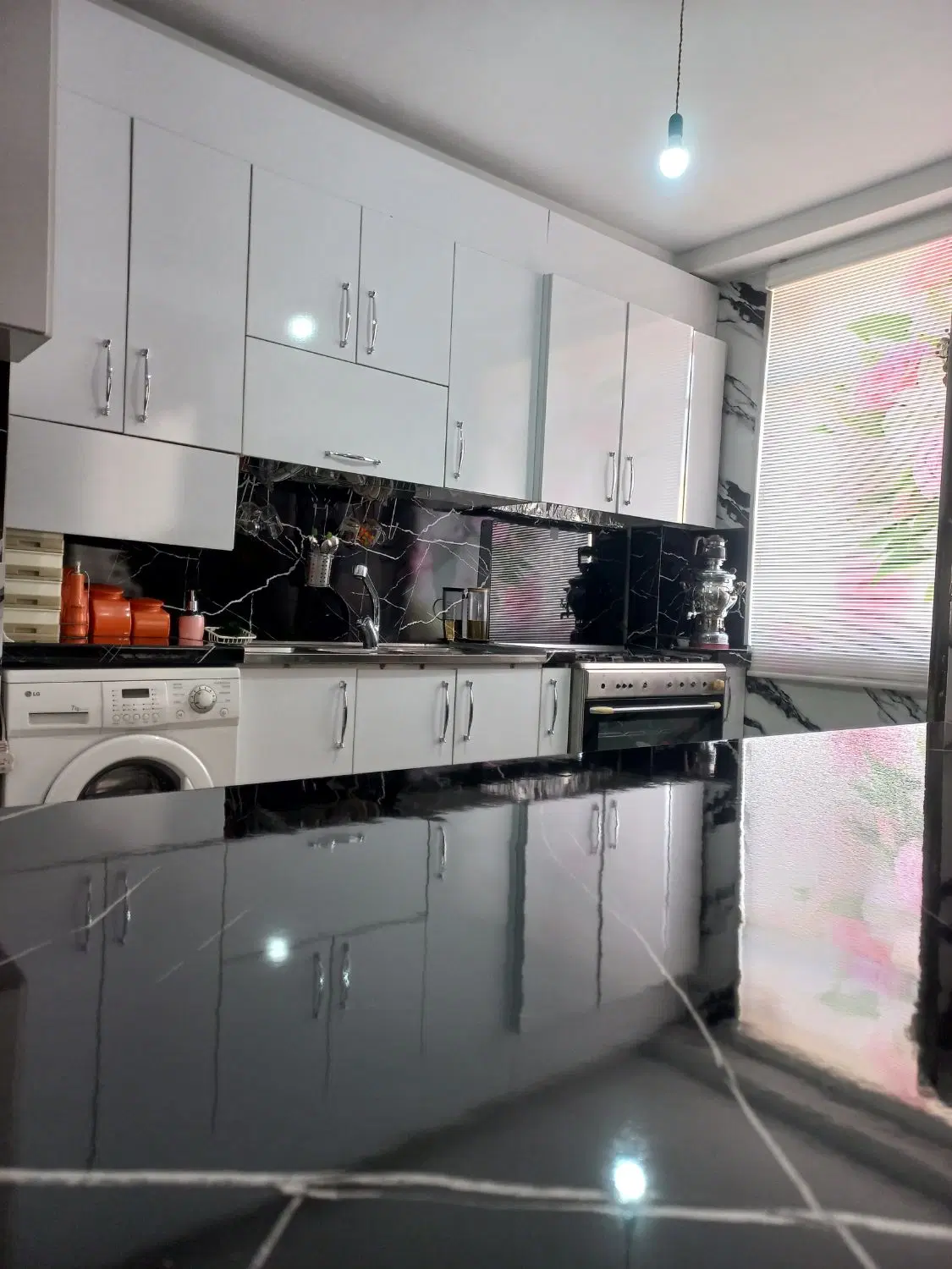 آپارتمان ۹۰ متری هاشمی نژاد