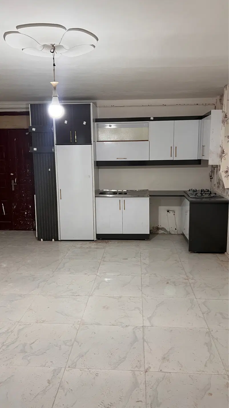 آپارتمان ۷۵متری همکف ماشین روطبرسی شمالی۳۸پارکینگ