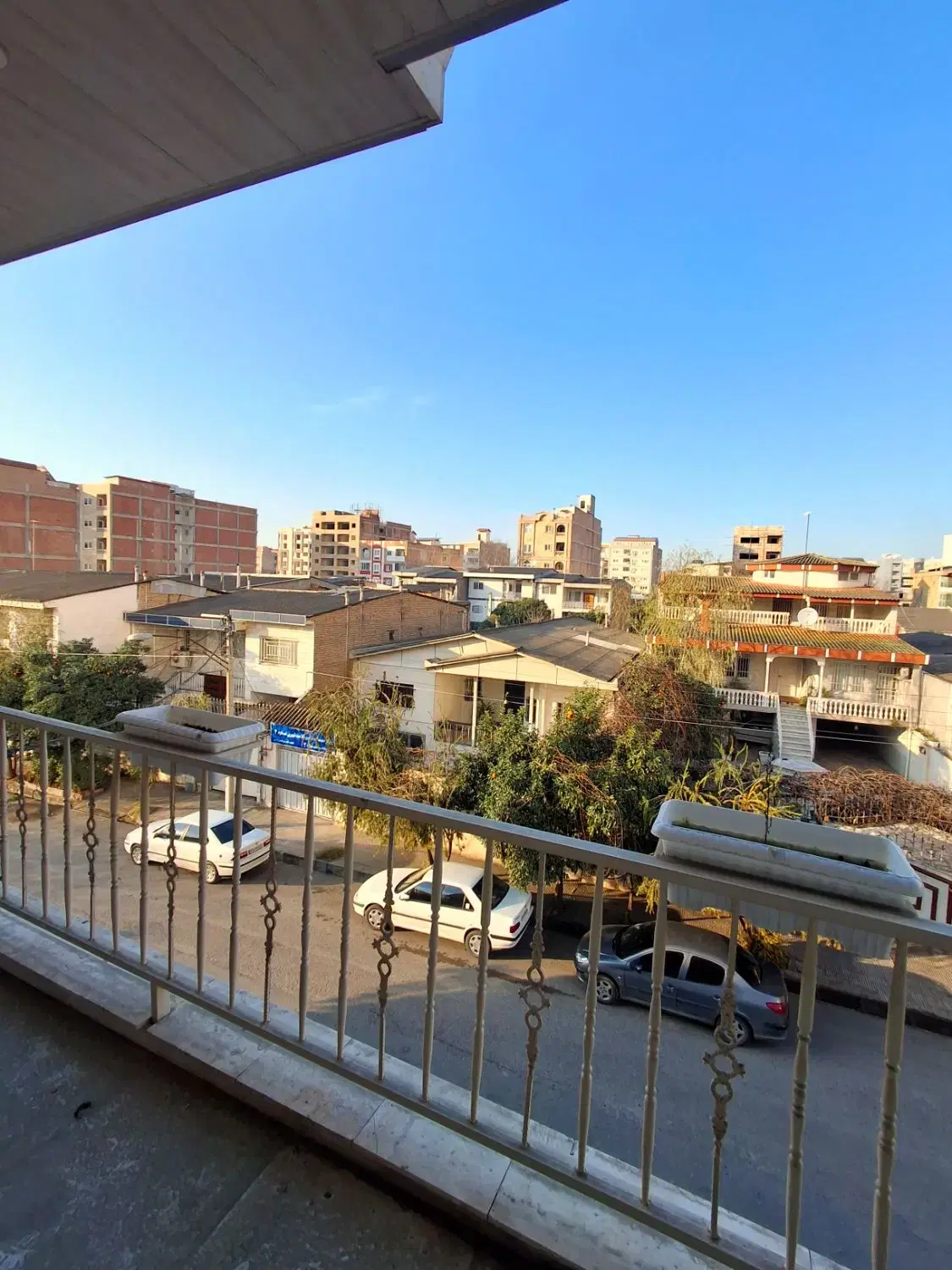 تهاطرآپارتمان باویلایی یاآپارتمان کوچکتر