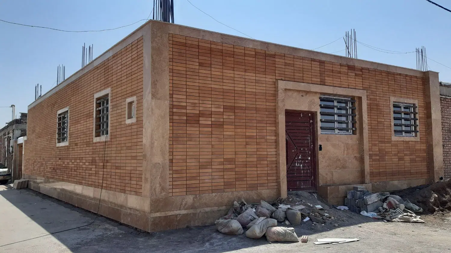 ساختمان نوساز ویلایی اختیارآباد