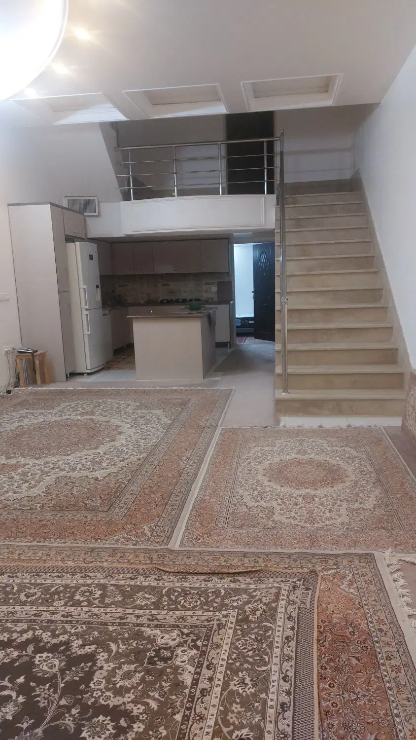 اجاره واحد ویلایی،طبقه بالا