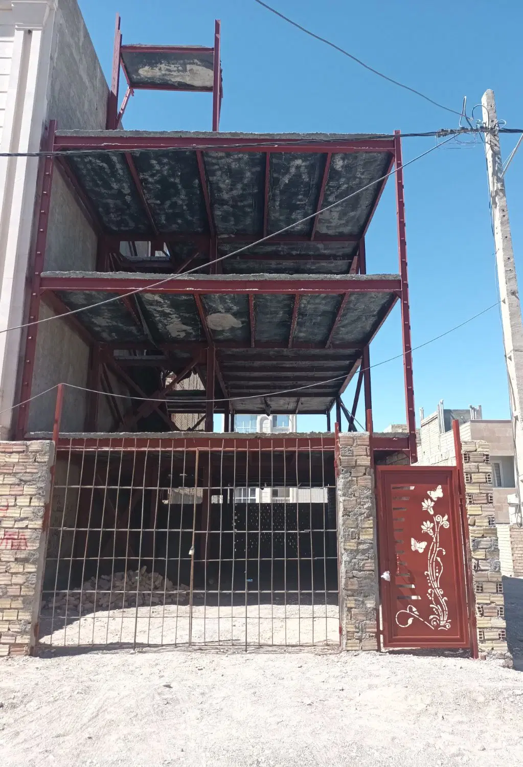 ویلایی درحال ساخت، ۳ سقف، شمالی، شخصی ساز