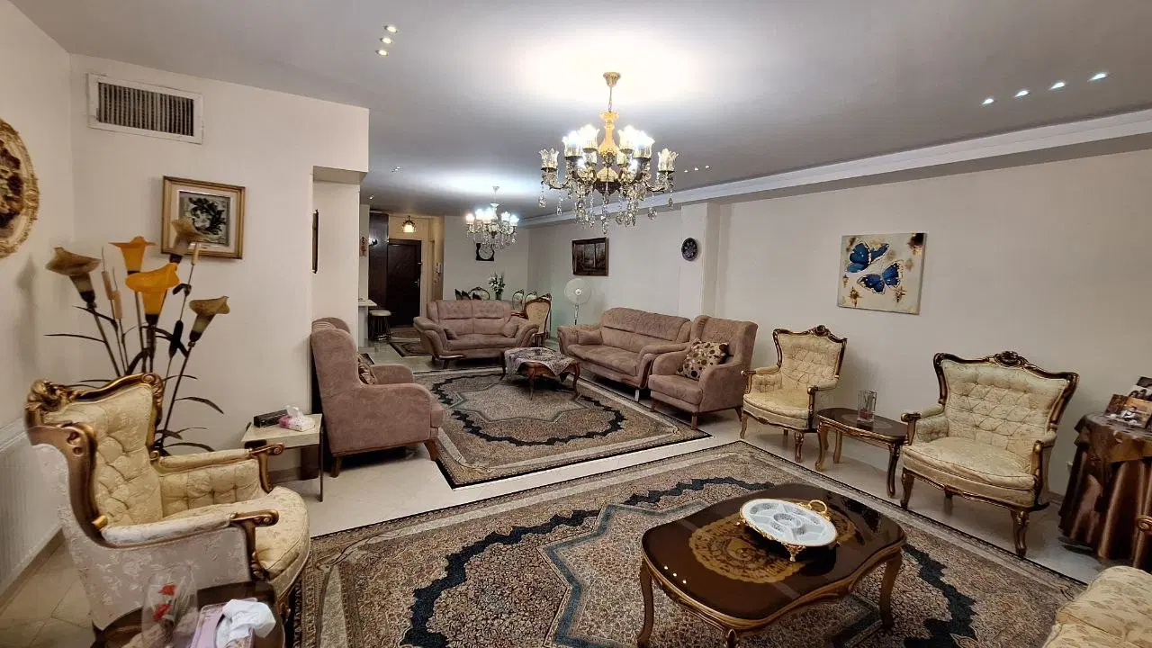 آپارتمان خوش نقشه و کم واحد در اشتراکی شمالی