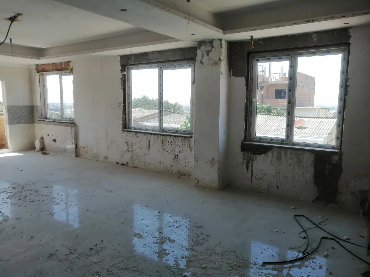 آپارتمان نوساز کیانی
