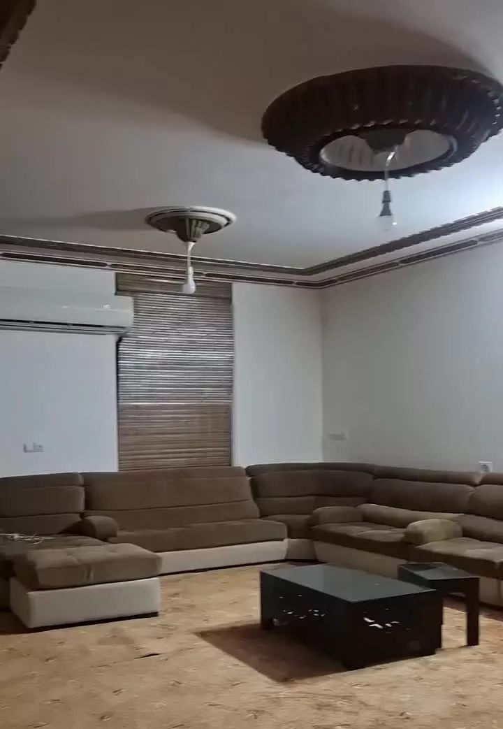 رهن طبقه دوم دارای پارکینگ