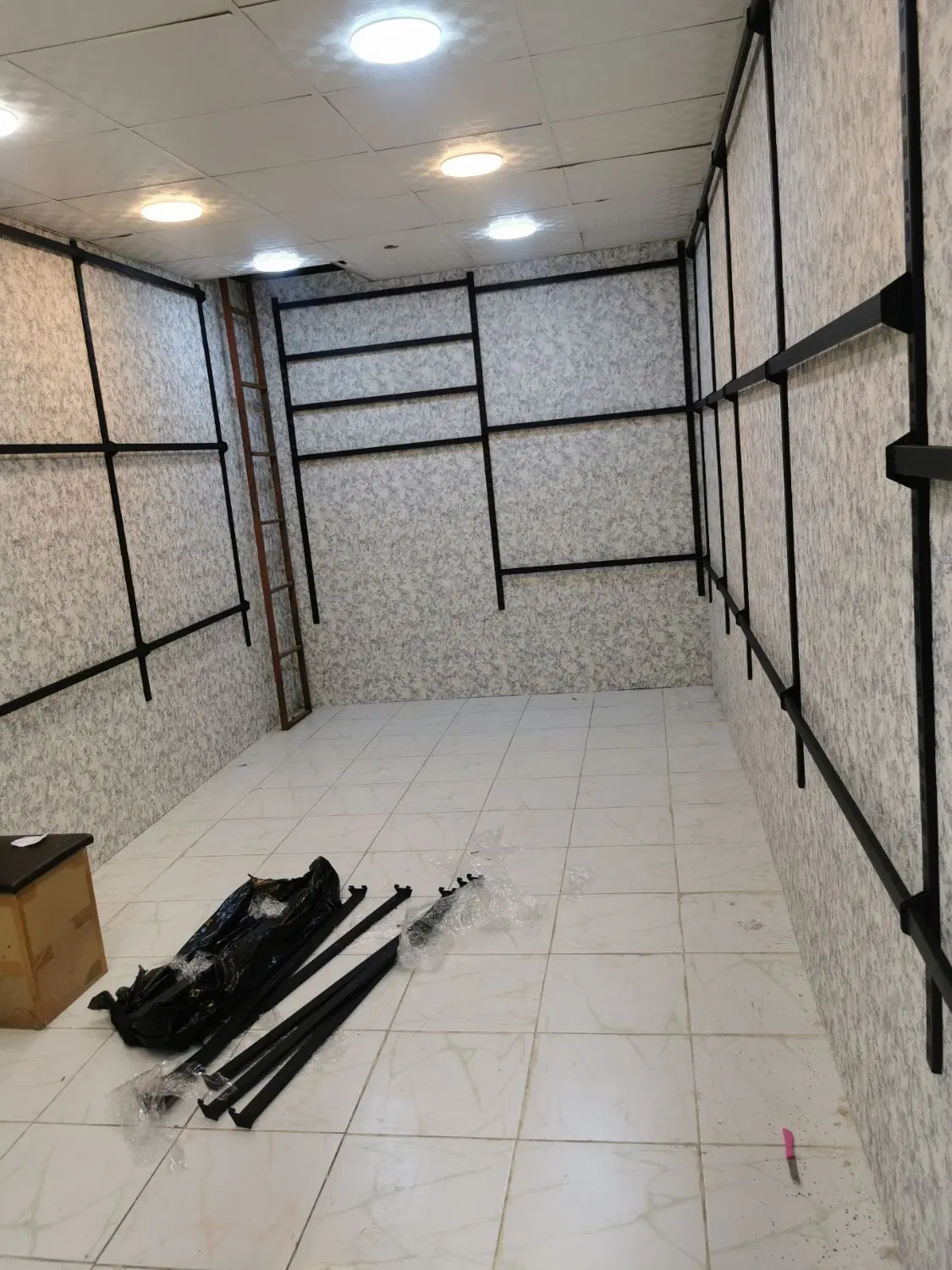 مغازه تجاری