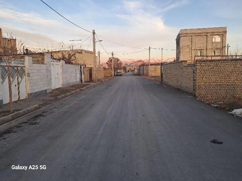 ۳۵۶متر زمین مسکونی اراک روستای امان آباد انجدان