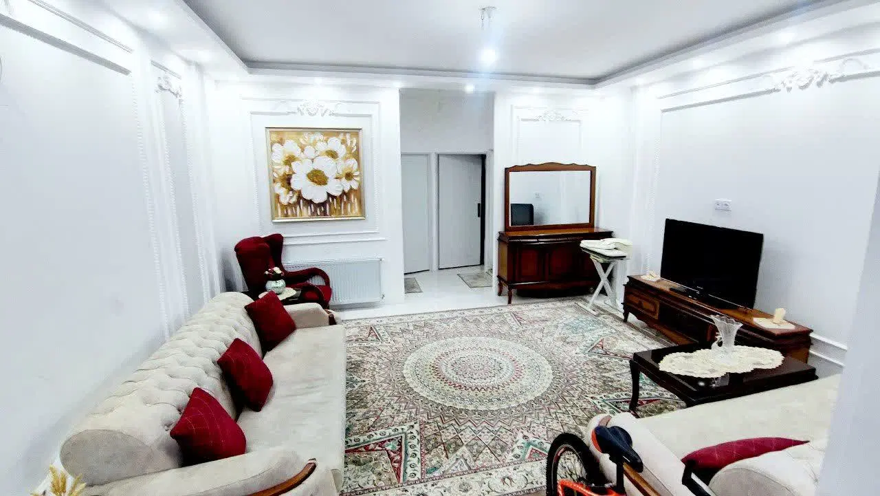 نوساز _ نزدیک به حرم _ تک واحدی _ بی ار تی