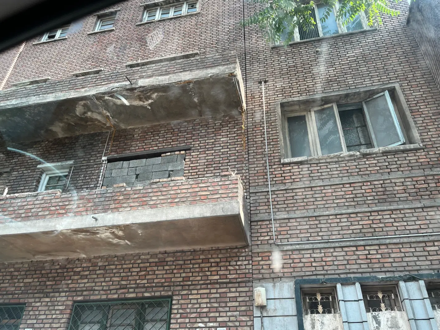 ۲۰۰۰ متر خیابان جمهوری نقدی و تهاتر