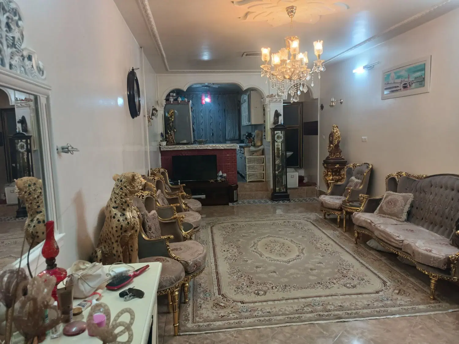 ۳طبقه.فروش یکجا.کلا ۱۷۰ متر.سکینه بانو