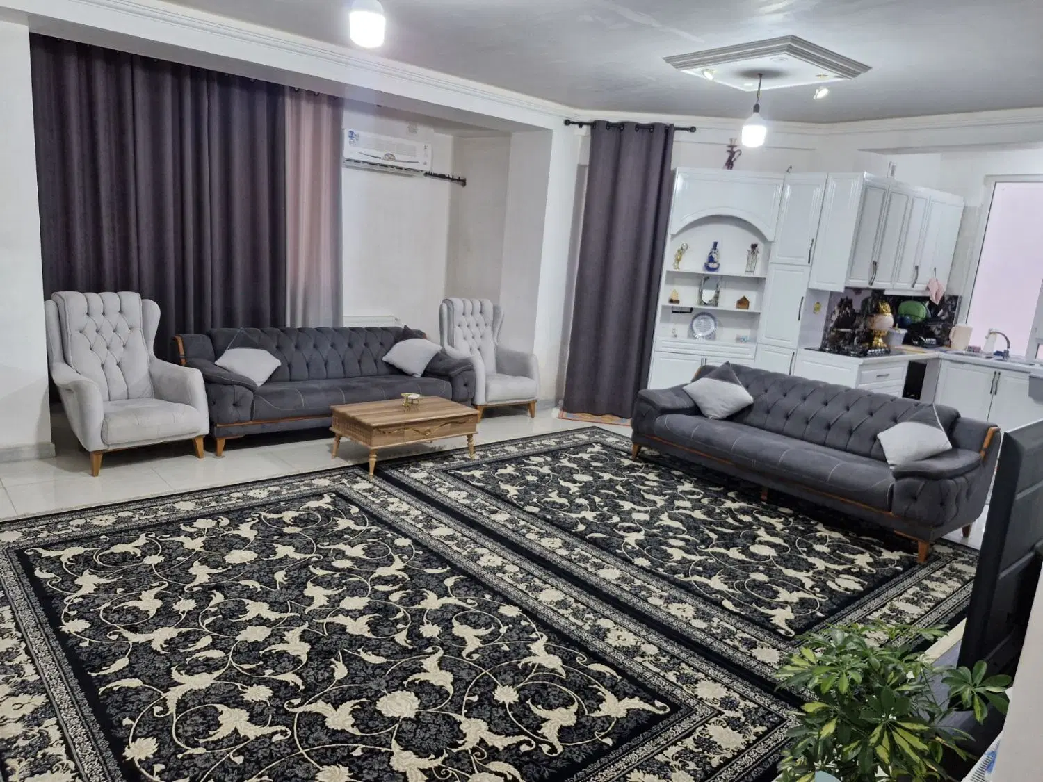 فروش واحد ۹۳ متری شیک