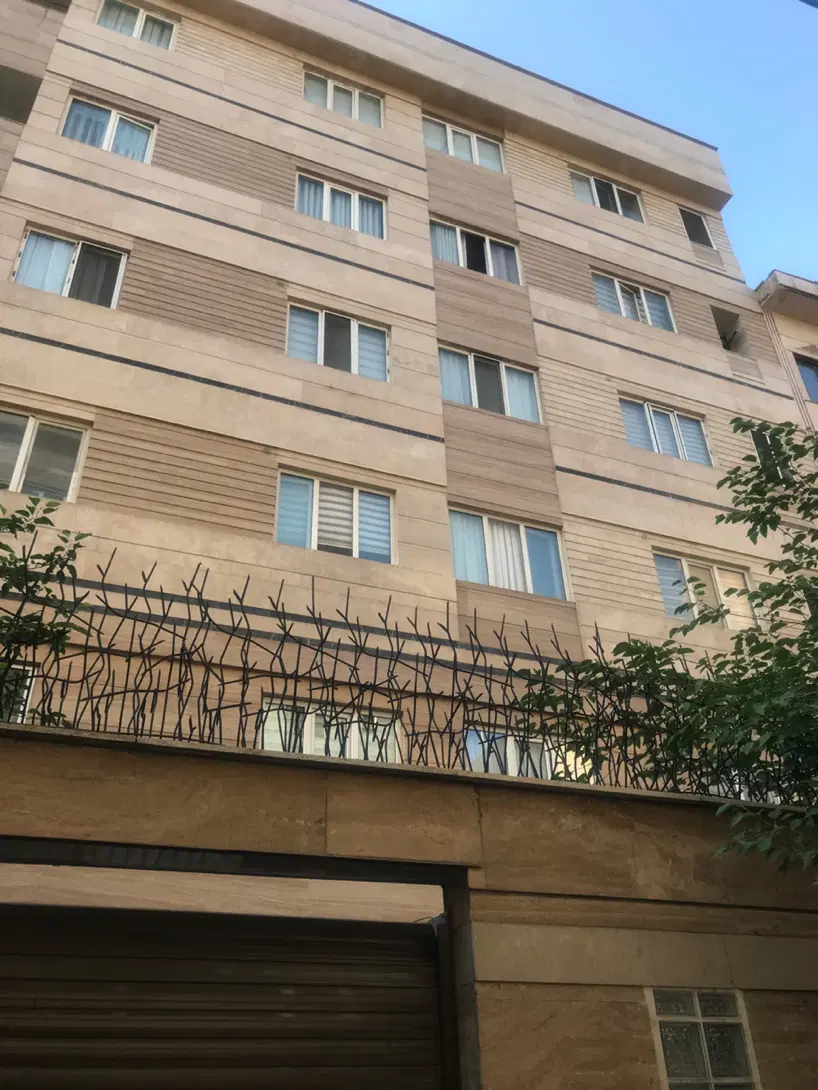۸۲ متر نوساز ۲خواب اسانسور پارکینگ بالکن