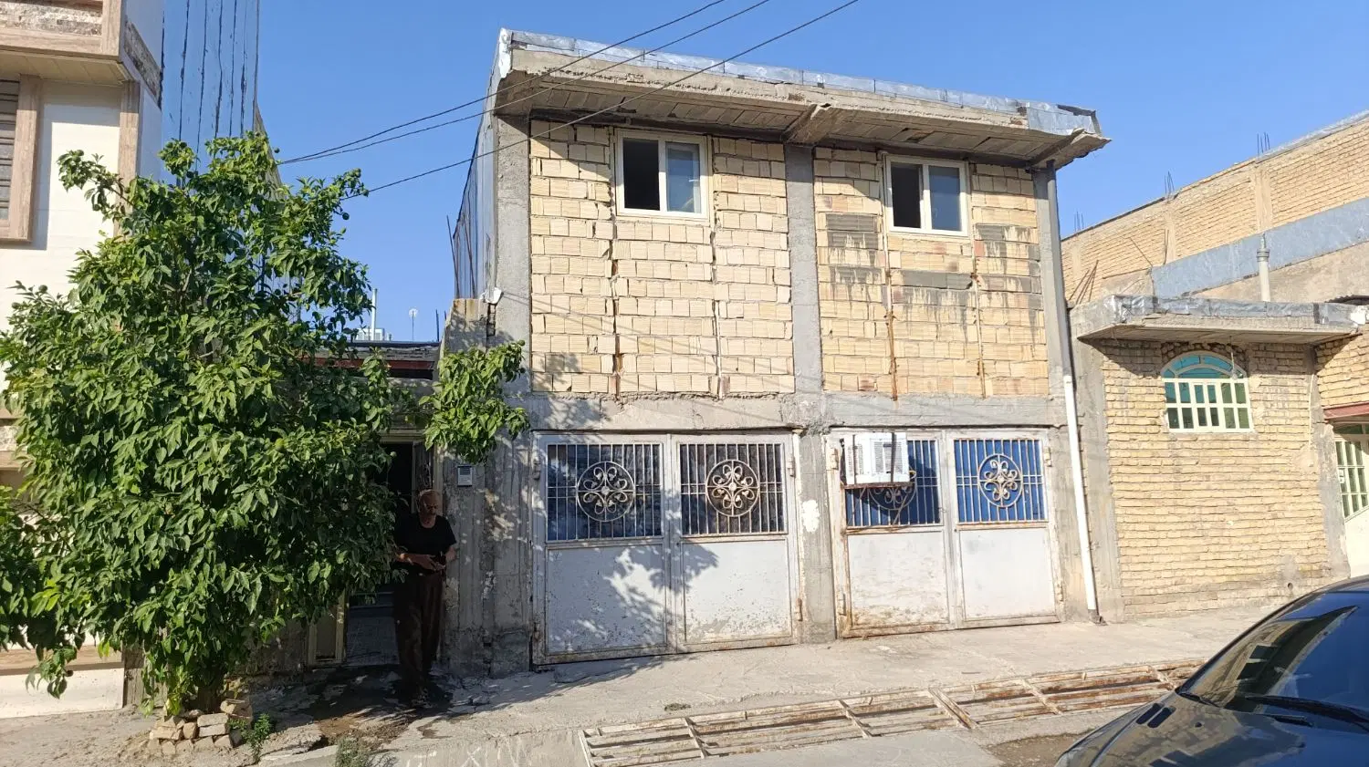 خاله و ملک فیروزاباد
