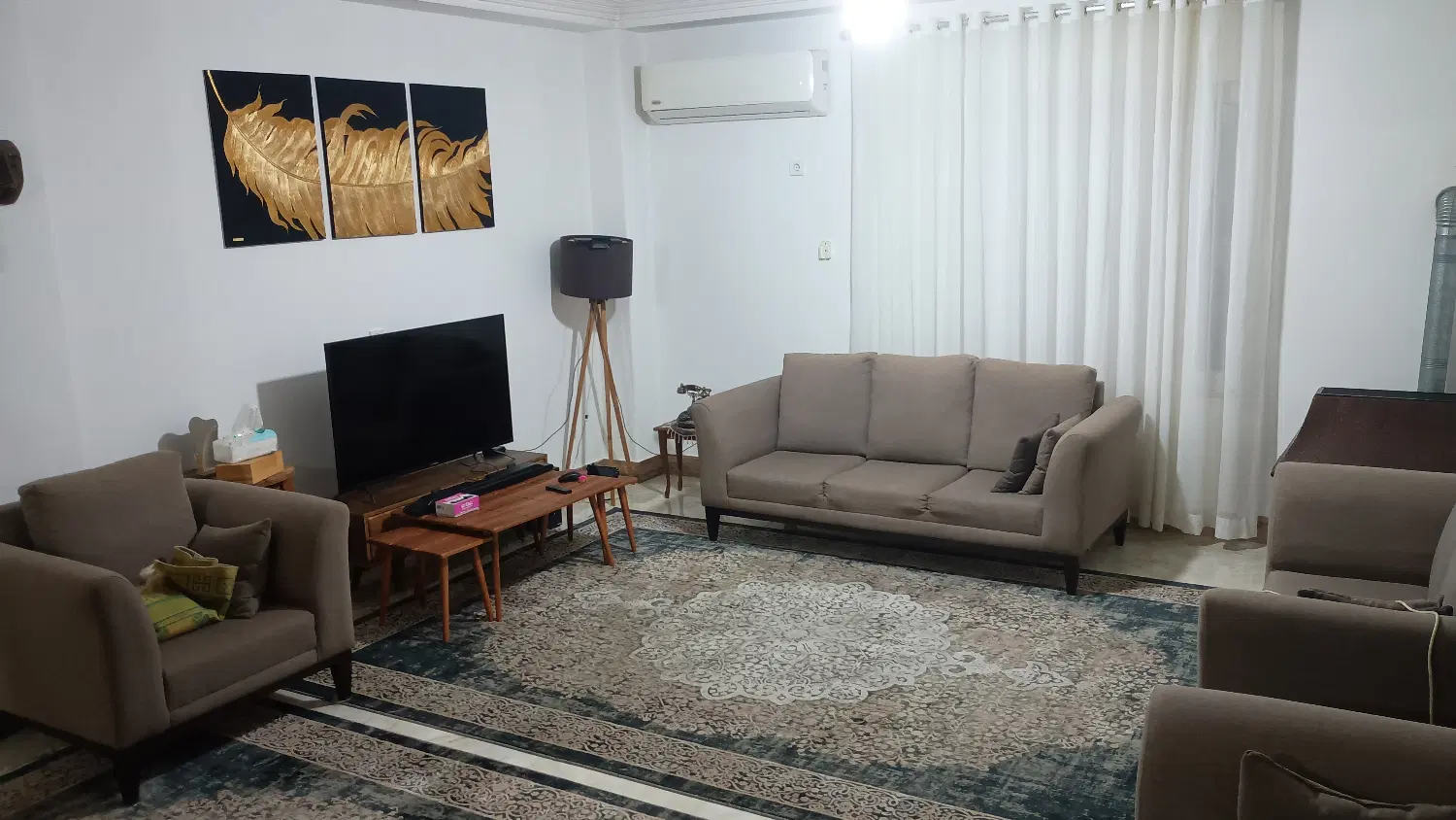 اجاره ۱۳۰ متری شیک طبقه اول روی پیلوت