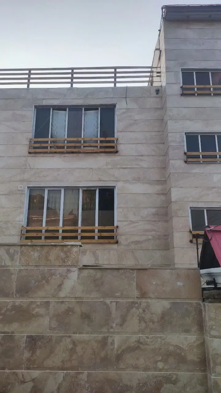 آپارتمان فرشی