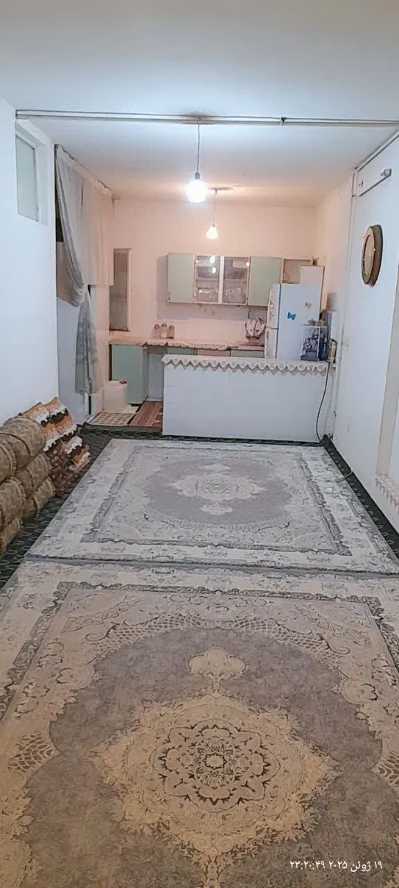 یک باب منزل برای اجاره  ک دارای آشپزخونه وحمام