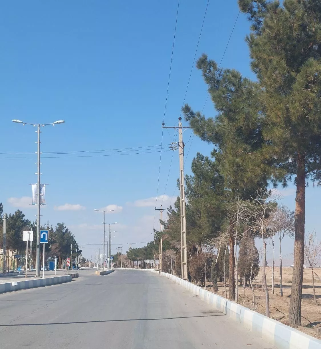 زمین ۴۰۰متری۲۴۰میلیون روبروی منازل شاهین شهر